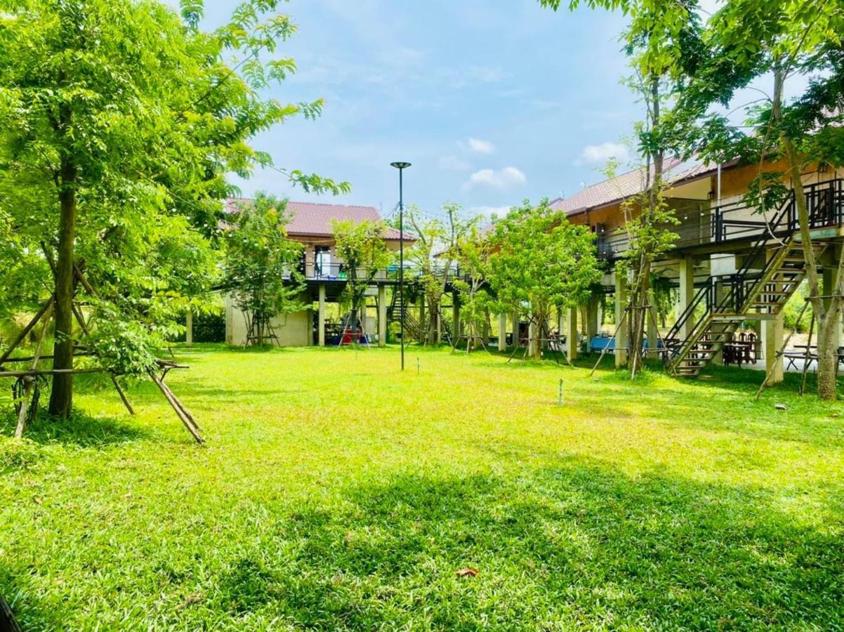 บ้านต้นไม้โฮมสเตย์อุทัยธานี Екстериор снимка